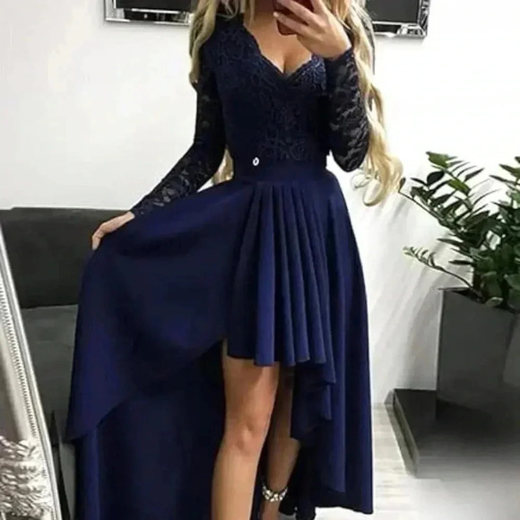 (2)NWT lace  dress - Picture 1 of 3